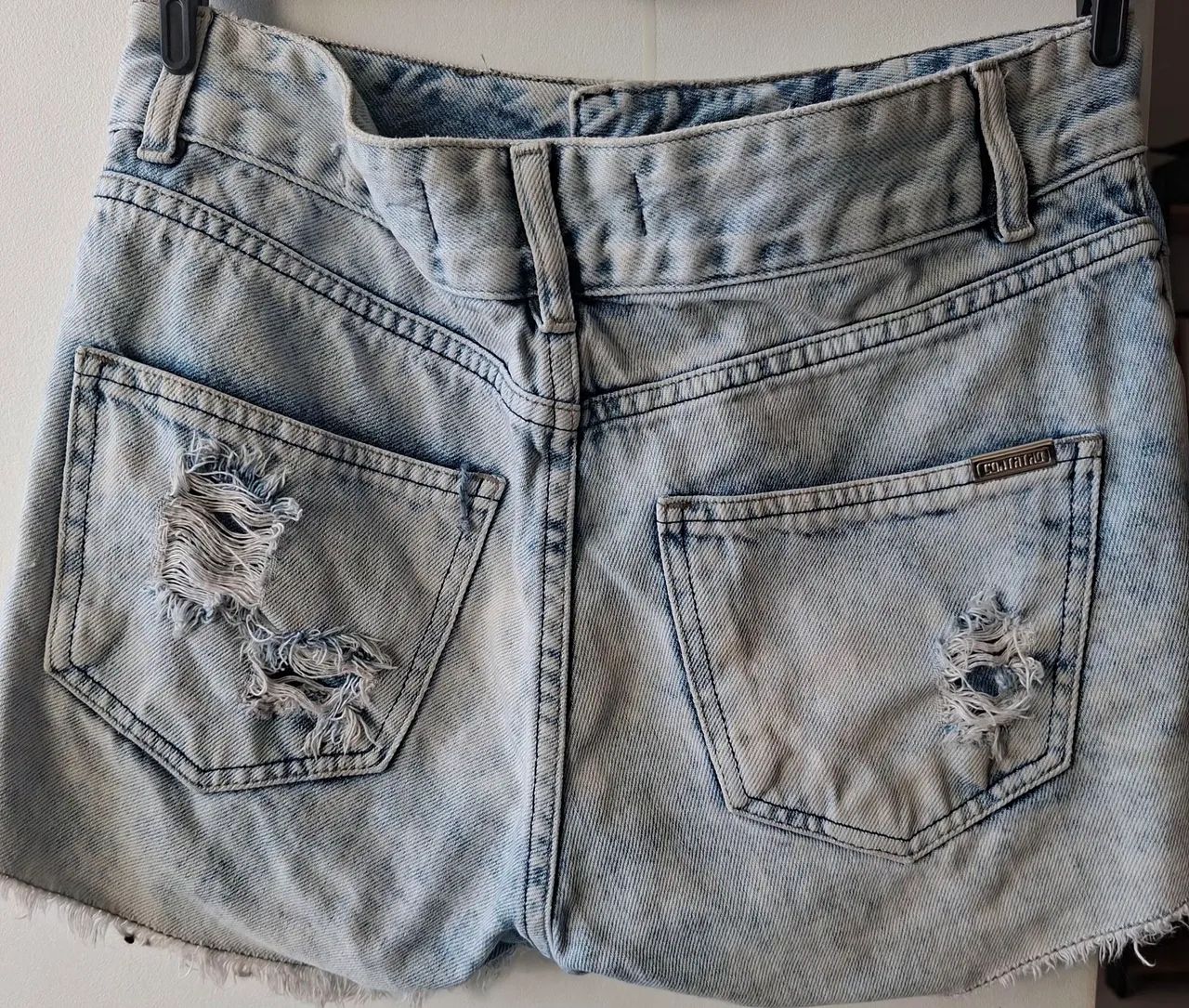 Mini shorts jeans claro número 34 - Foto 3