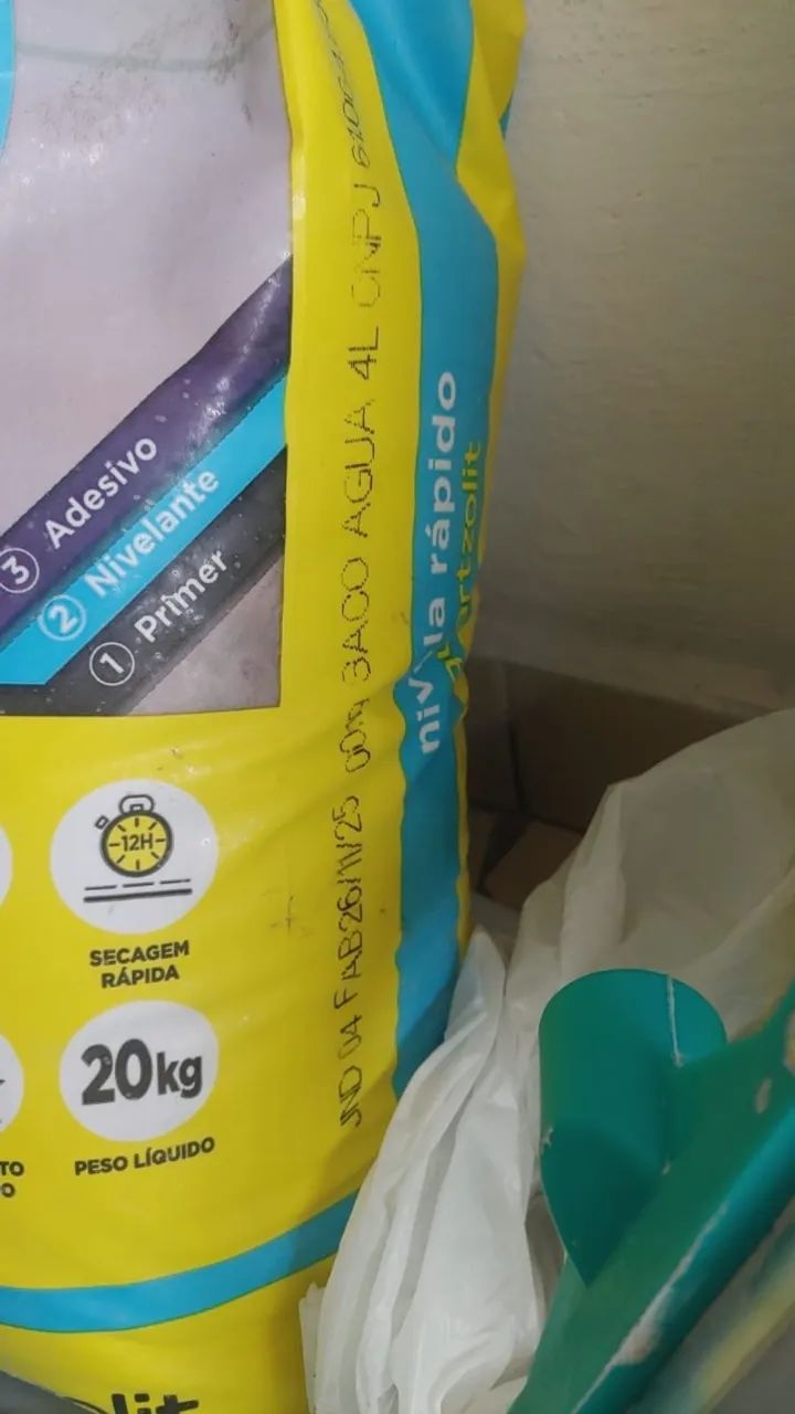 Argamassa Autonivelante Interno 20kg Cinza Nivela Rápido Quartzolit - METADE DO PREÇO!!! - Foto 2