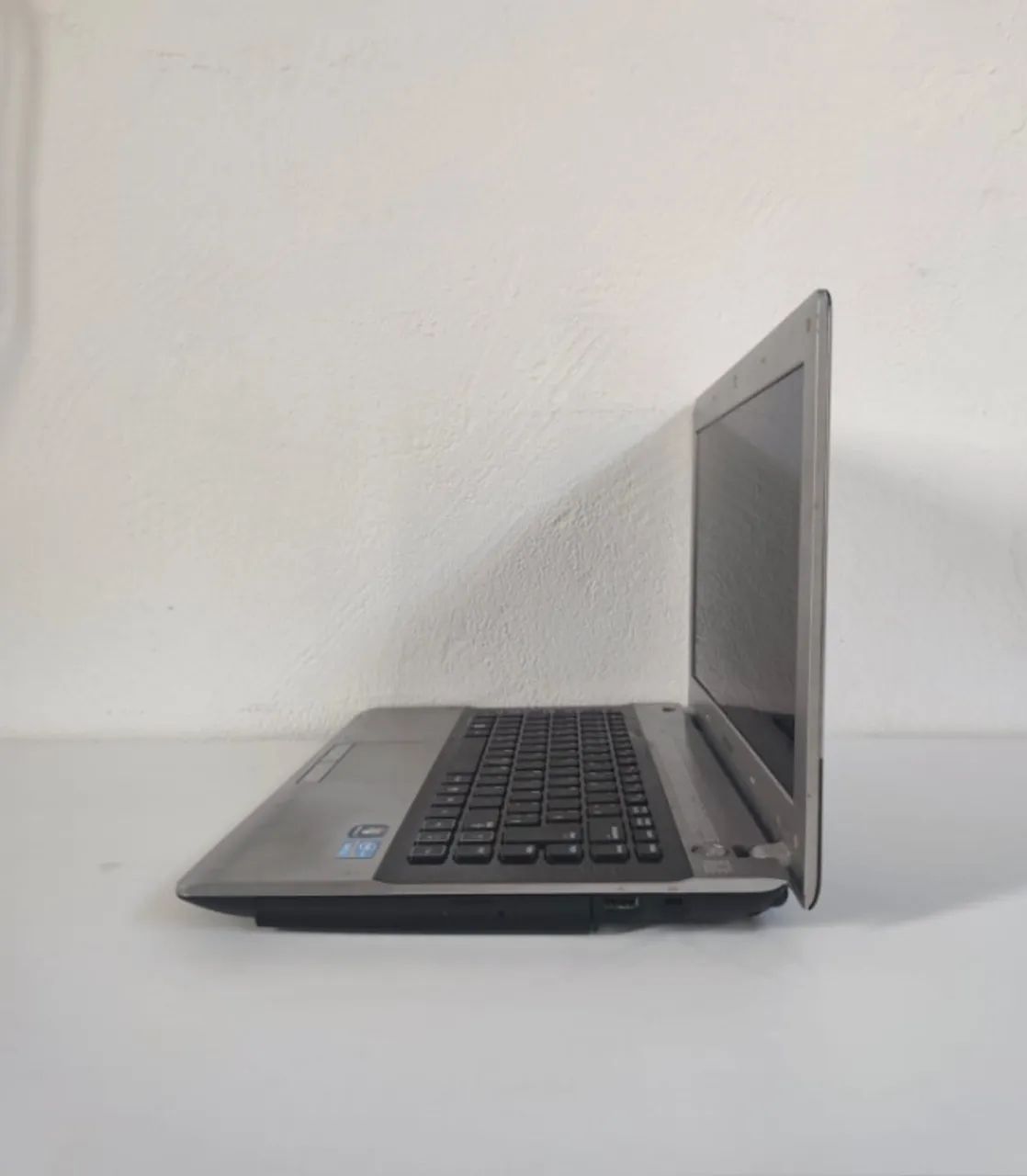 Notebook Core i3 - TOP - Com Carregador - Foto 3