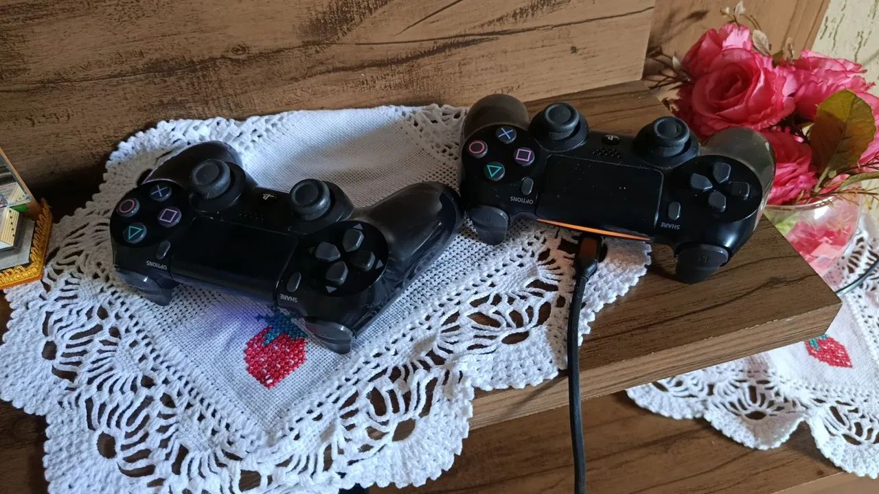 Playstation 4 Slim - Foto 4