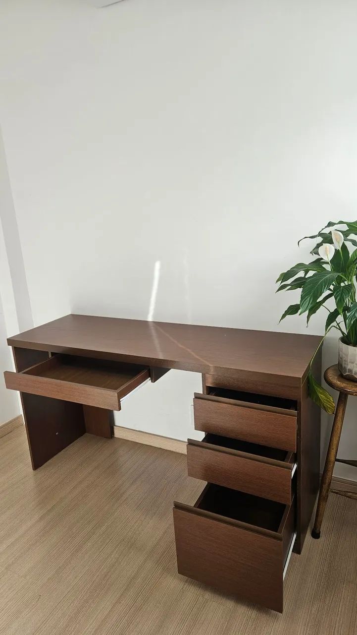 Escrivaninha com gaveteiro 150×49 cm - Foto 5