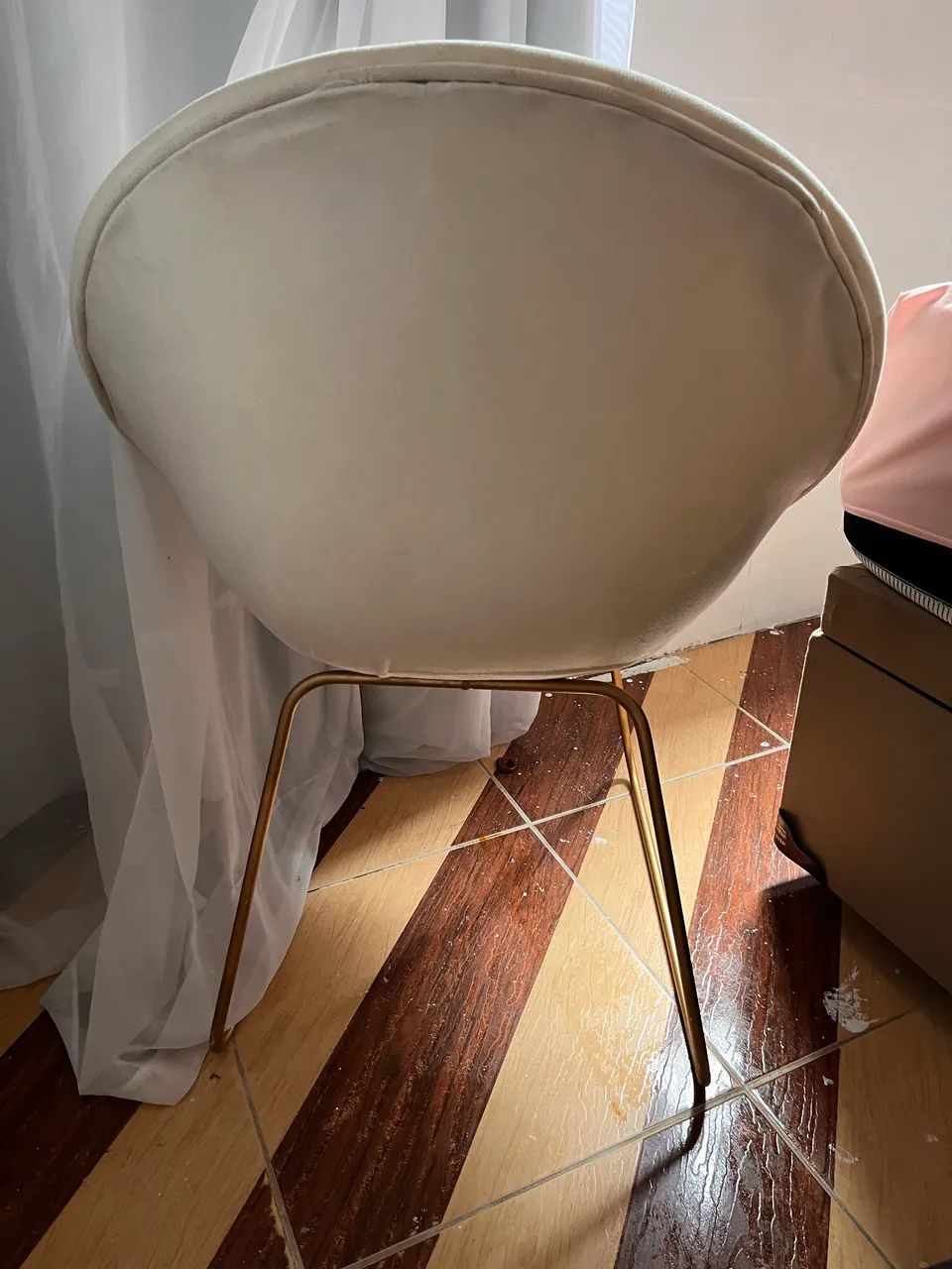 Cadeira estofada Poltrona decorativa  - Foto 3