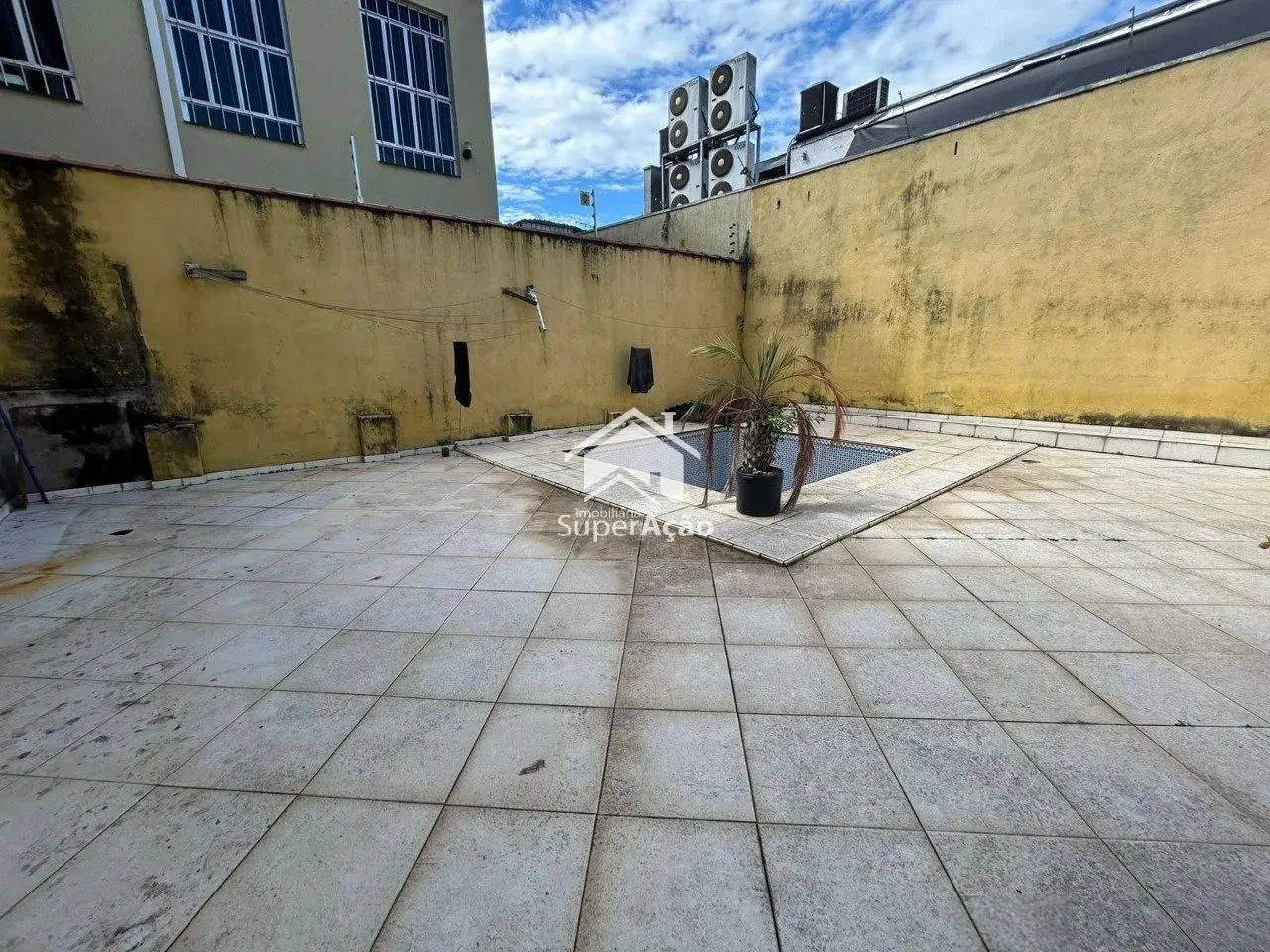 Casa com piscina - próximo a saida da dutra - Foto 3