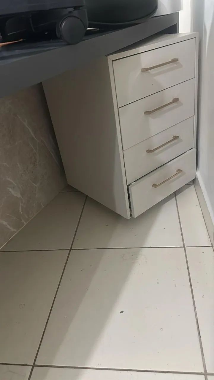 Mesa Escritório e Gaveteiro Madeira da + alta qualidade  - Foto 4