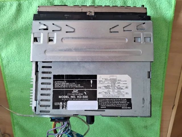 Rádio e CD Player Automotivo JVC KD-S577 40Wx4 Com Chicote - Foto 4