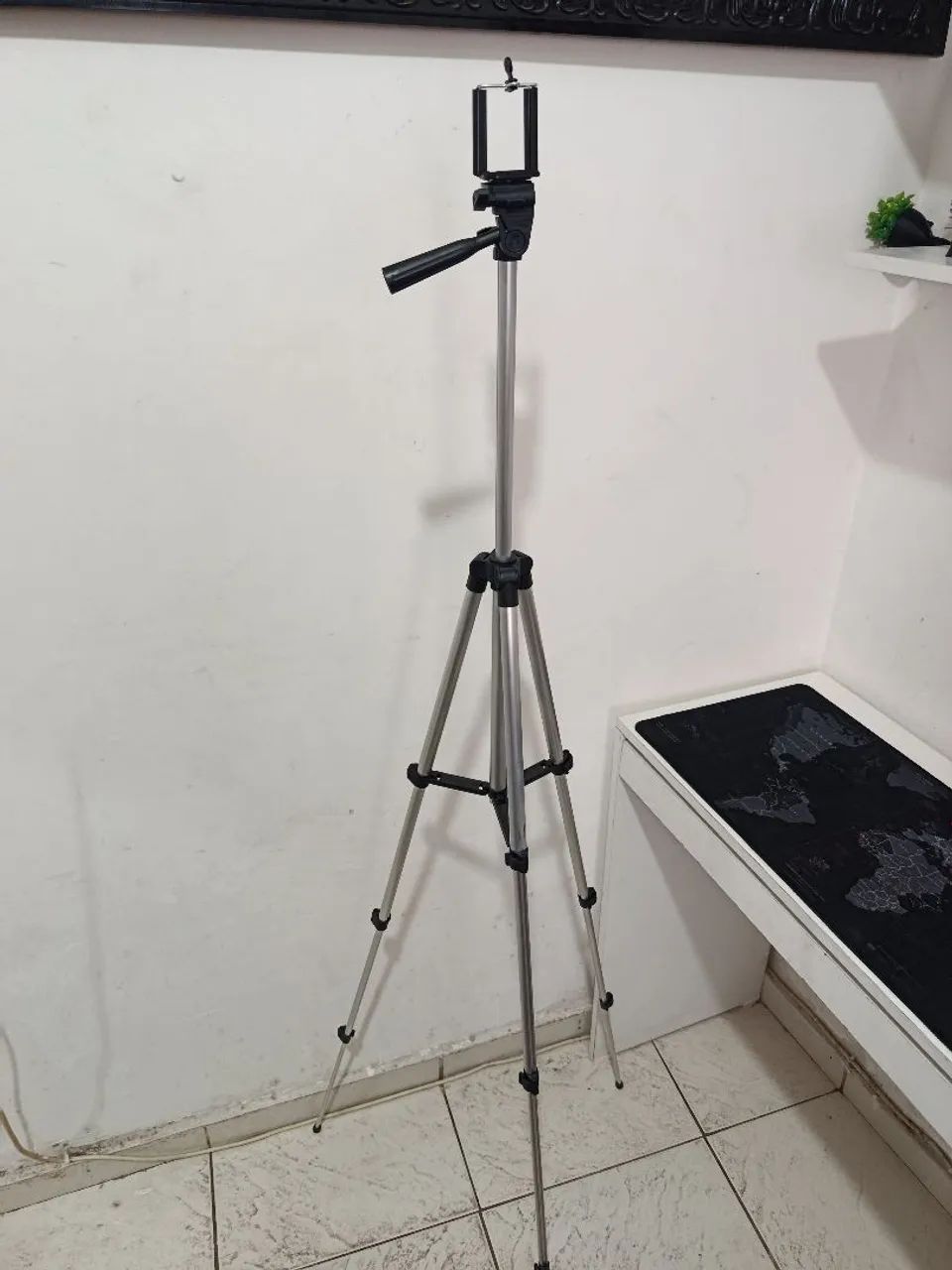Tripé 1.50M com suporte para celular e nível embutido / OFERTA IMBATÍVEL  - Foto 4