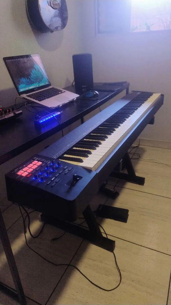Teclado Roland A88 MKII - Instrumentos musicais - Jardim Aurora