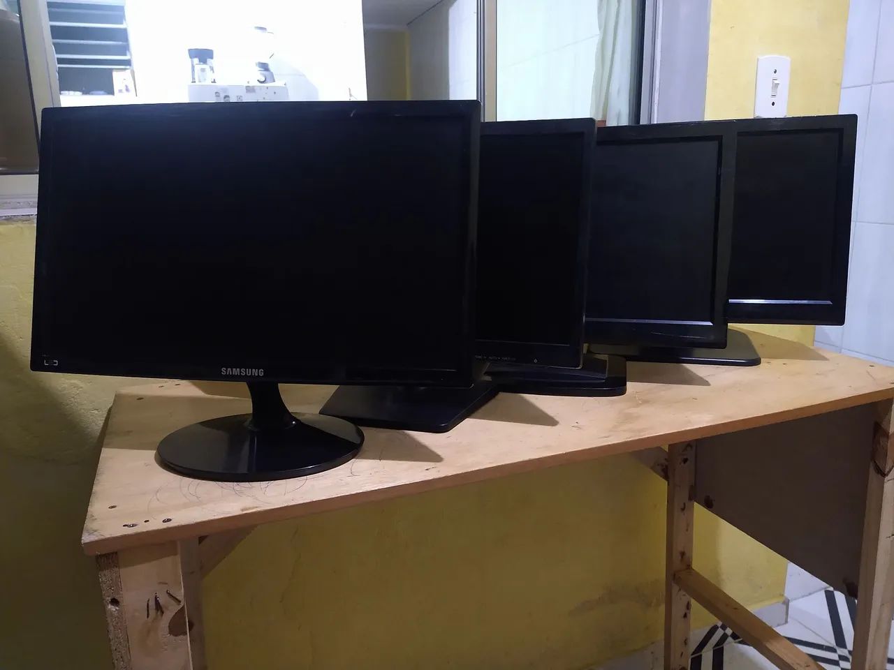 Monitores 20 polegadas 