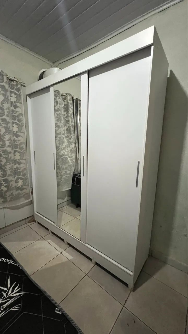Guarda roupa soleteiro NÃO ENTREGO 
