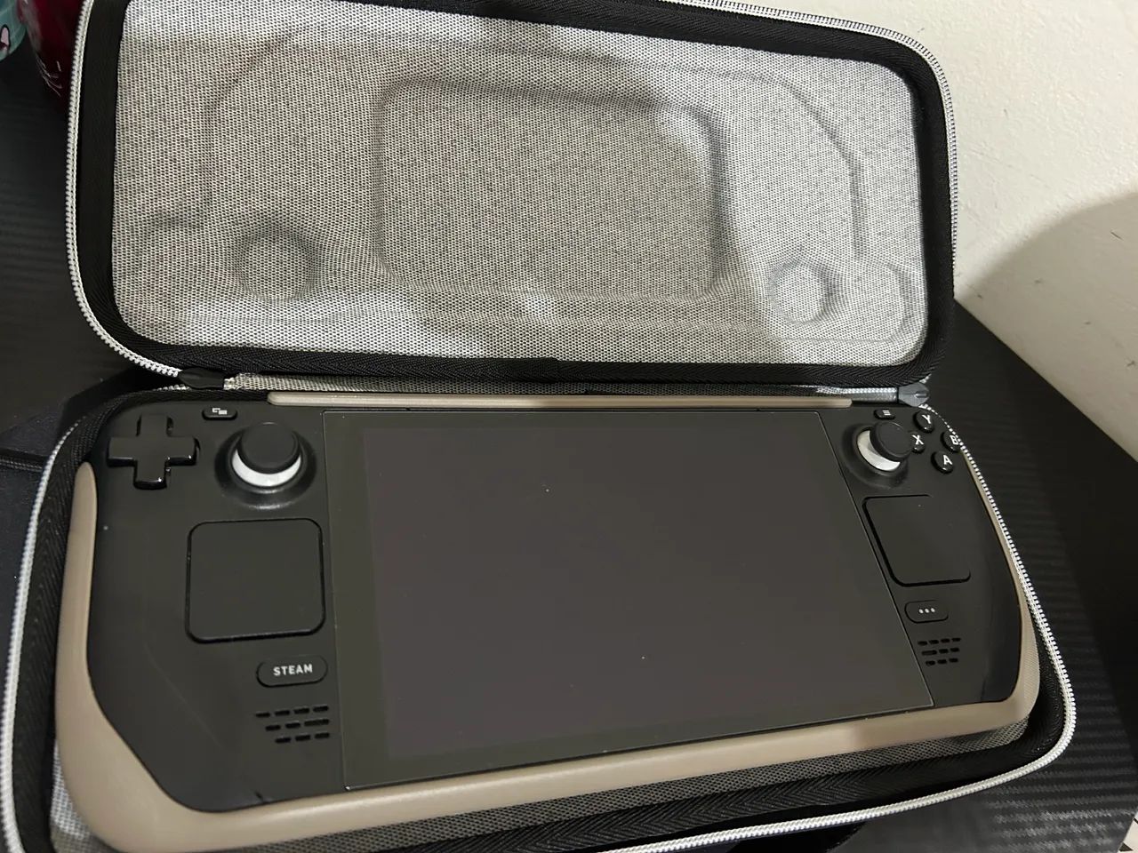 Steam Deck LCD 256GB - Quase novo - Consoles de Vídeo Game