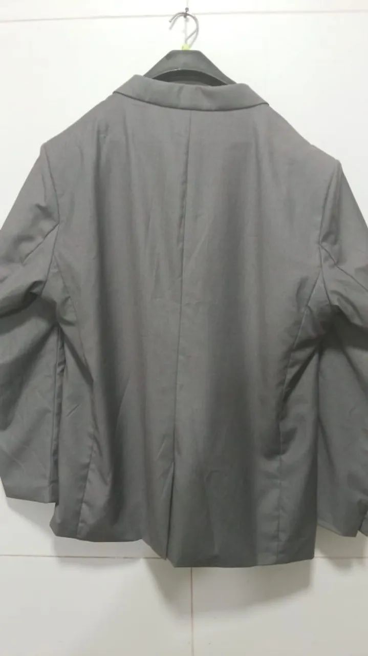 Conjunto de terno e calça. - Foto 4