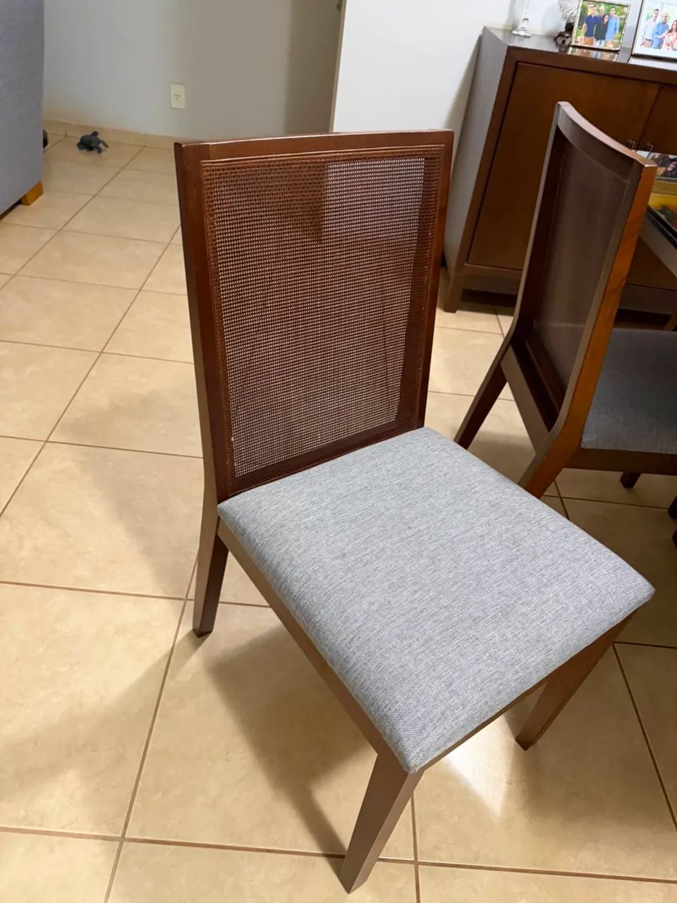 Mesa de Madeira/Vidro 8 cadeiras  - Foto 3