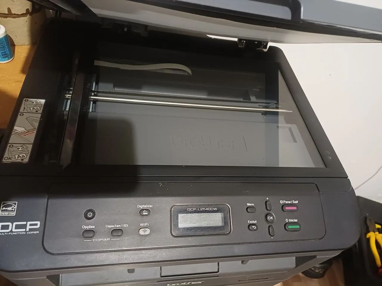 Impressora Brother DCP-L2540DW com defeito.