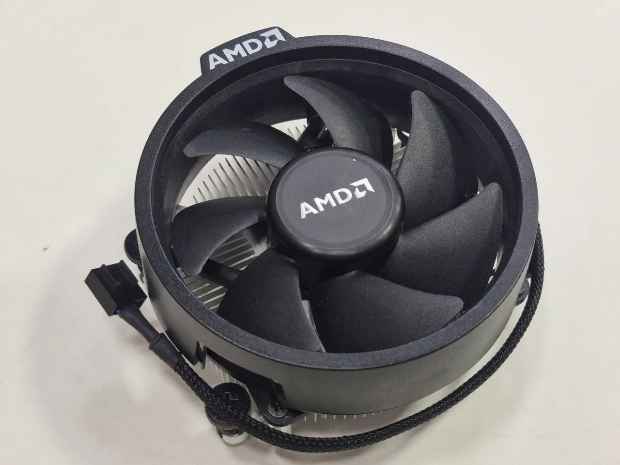 Processador Ryzen 3 3200g - Foto 3