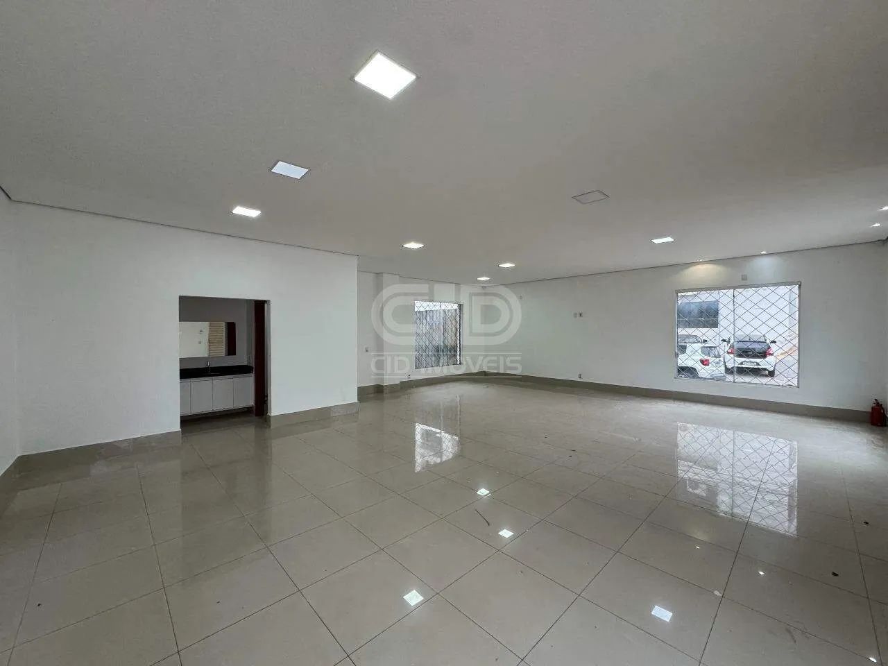 Ponto Comercial com 2 Salões e Cozinha na Barão de Melgaço - Foto 4