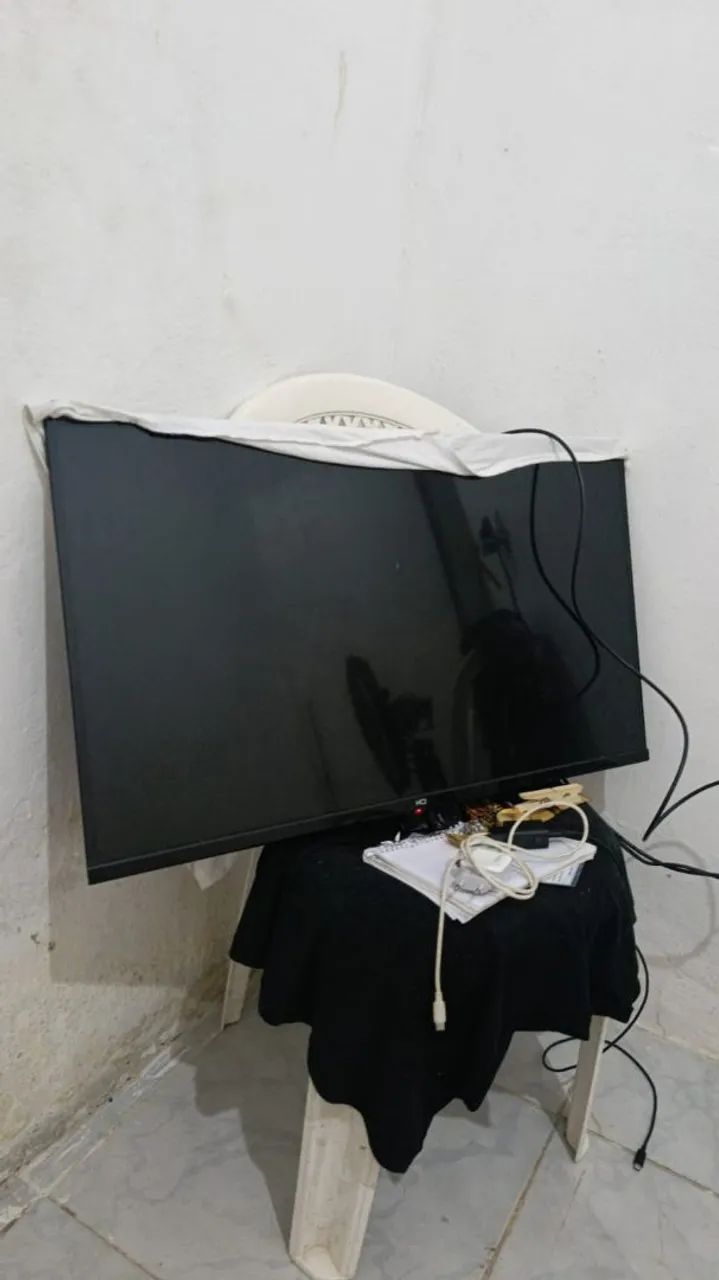 SmartTv 32   600$. com manual de fabrica  - Foto 2