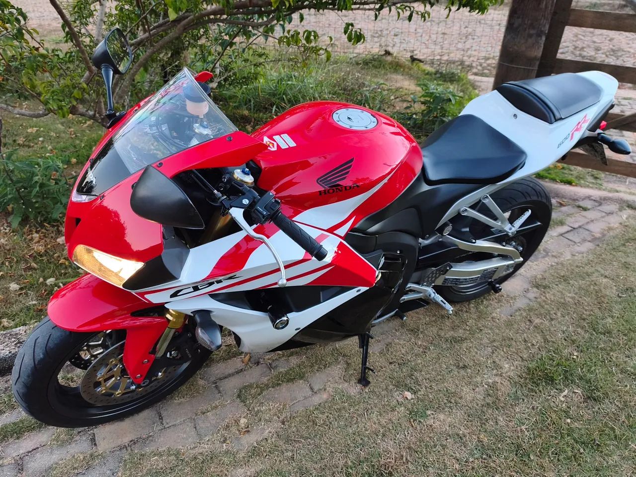 CBR 600RR 2013/2012 - Foto 3