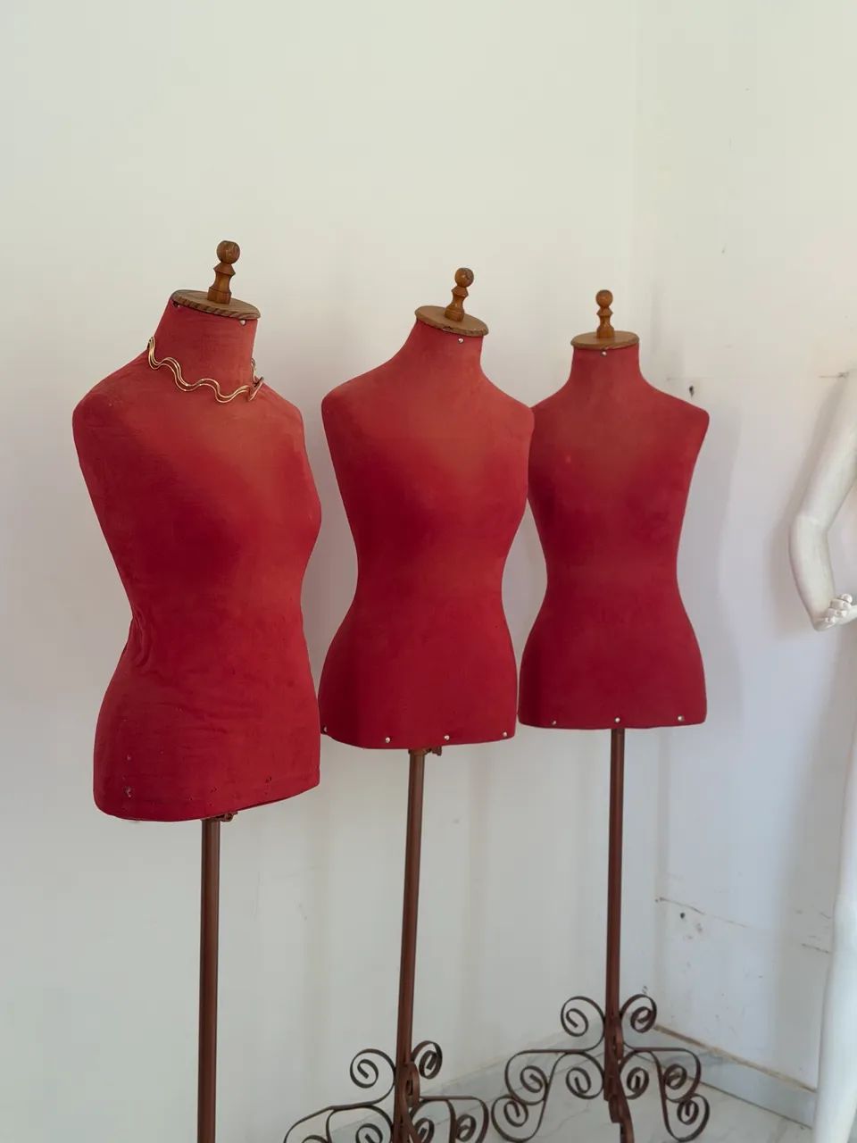 Vendo 4 manequins por 200 reais