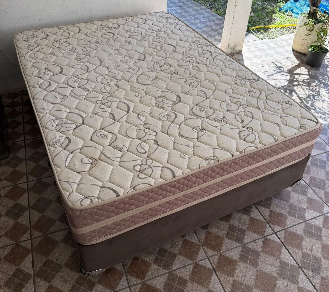Cama Box Semi Nova A Venda !!  - Foto 3
