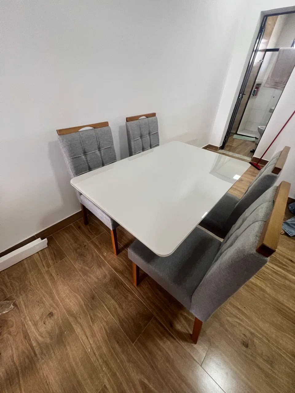 MESA 4 CADEIRAS NOVA 12 x 123,90 cartão  - Foto 3