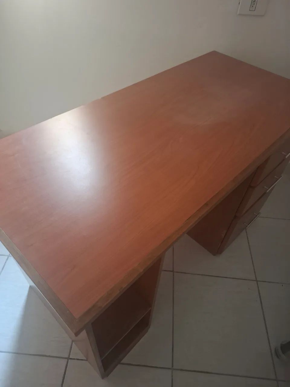 Escrivaninha  antiga de madeira  - Foto 3