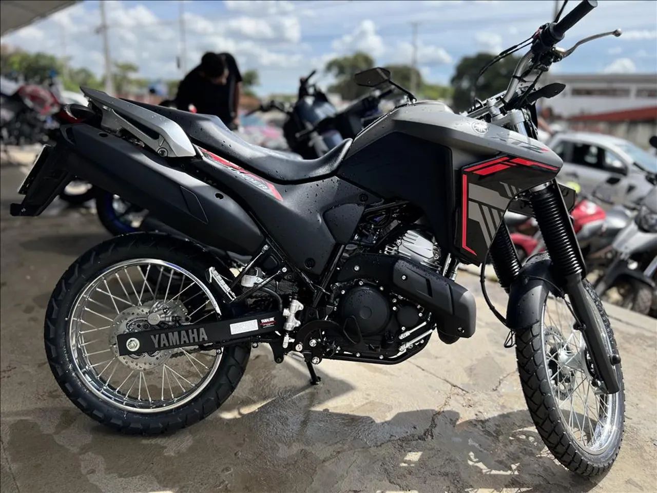 ディージェイ XL バイザーなし Yamaha XTZ 2025 - 1502506403 | OLX