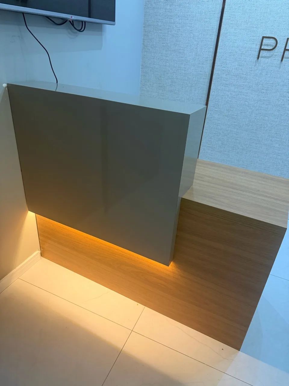 Móvel de secretária com Led