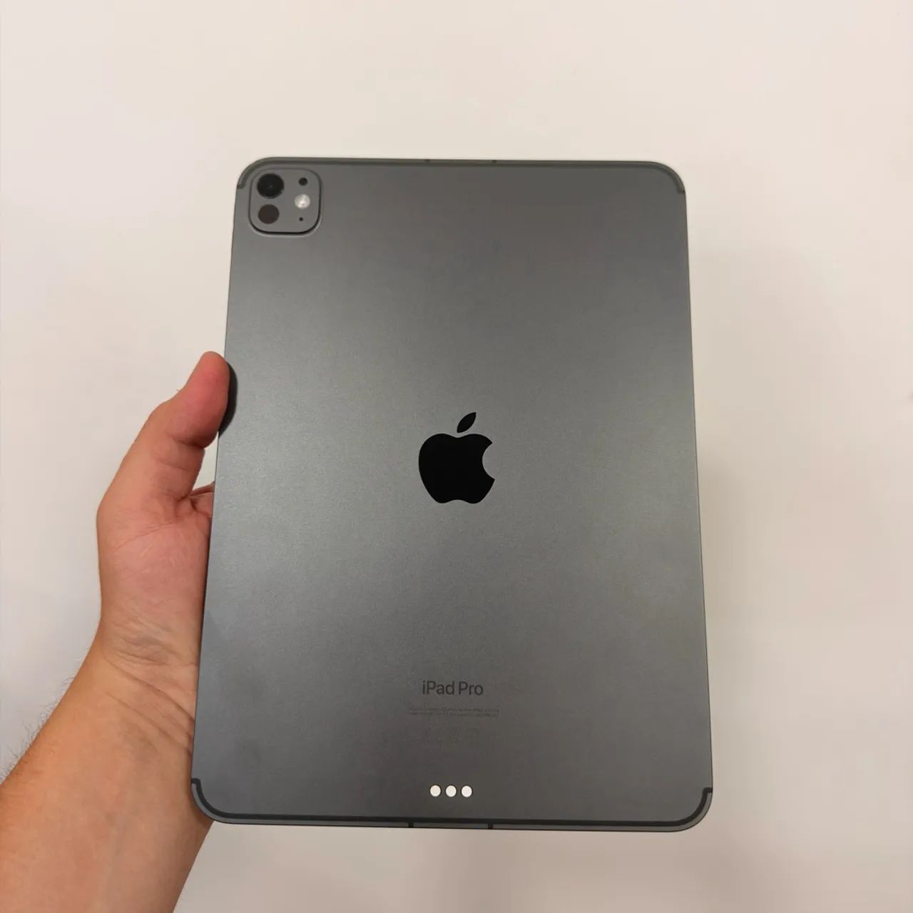  iPad Pro 11" M4 - [256GB] - [Wi-Fi] - Impecável ( eSIM chip virtual ) - Foto 2