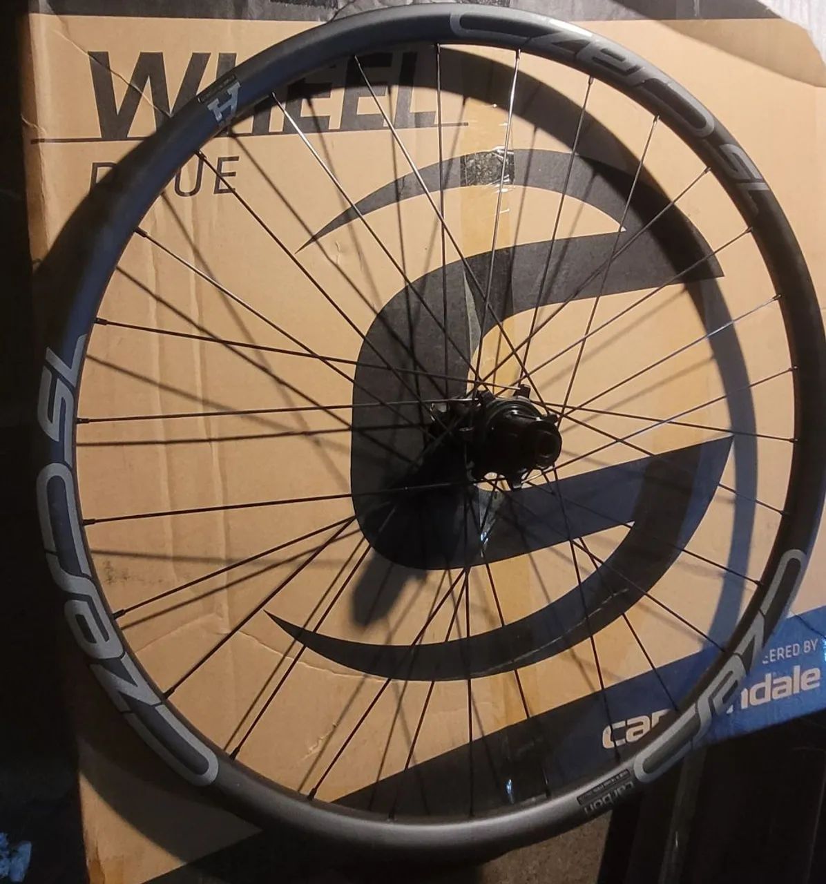 Roda carbono 27,5 cannondale czero 