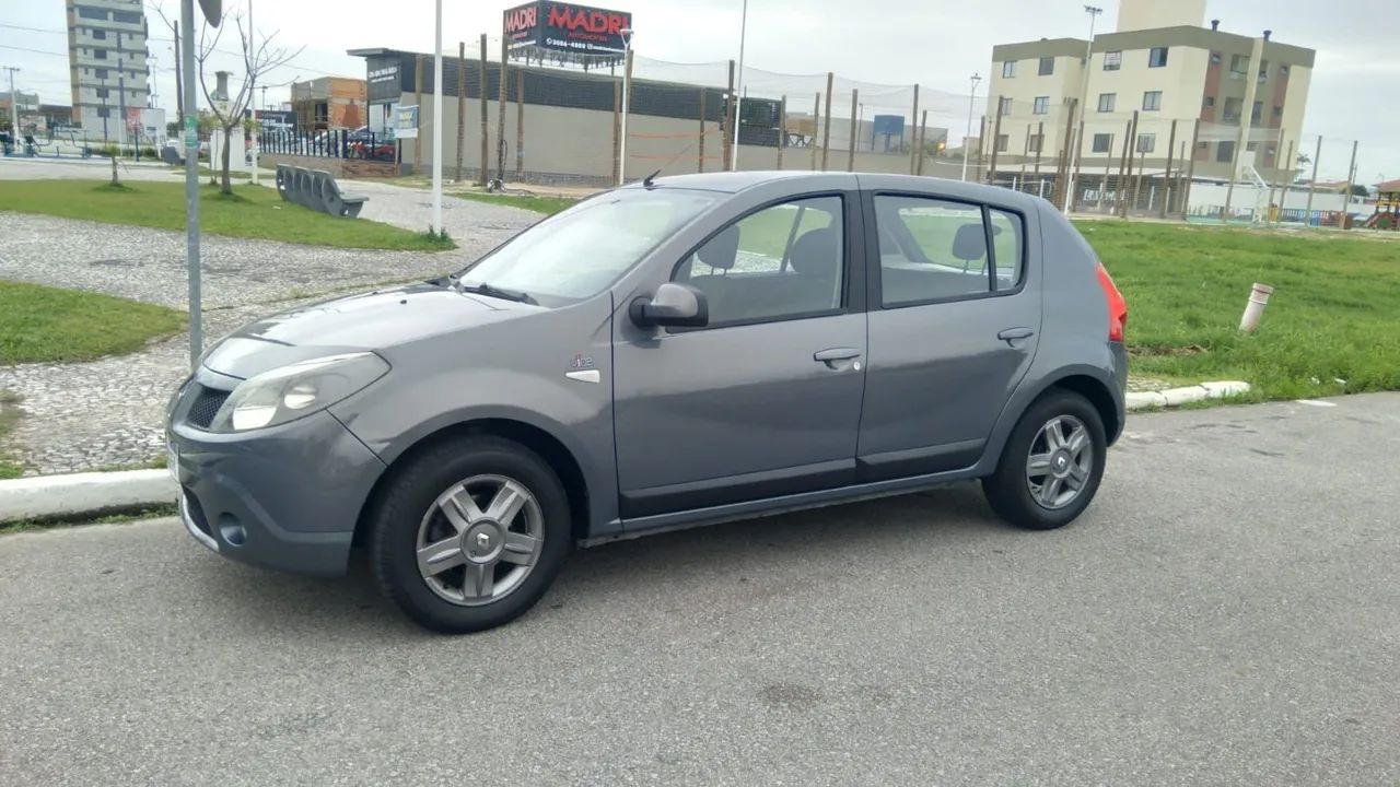Renault Sandero Expression Hi-flex 1.6 8V 5P 2010 - Foto 3
