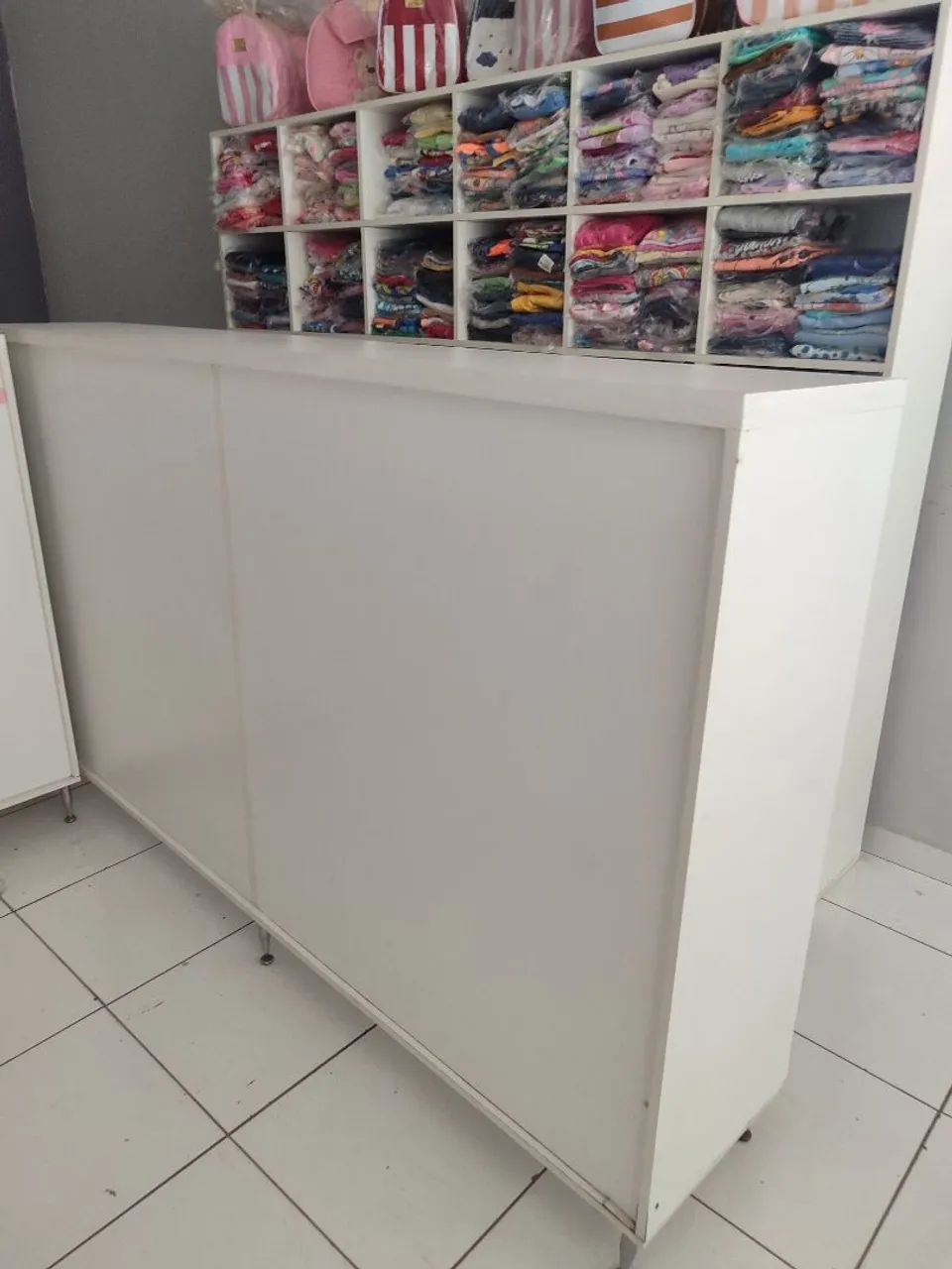 Móveis de loja infantil
