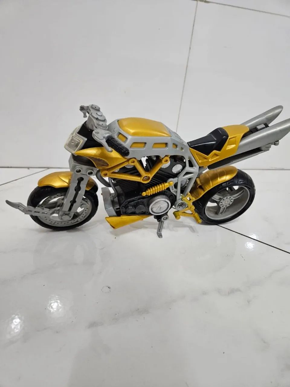 Max steel moto slash cycle