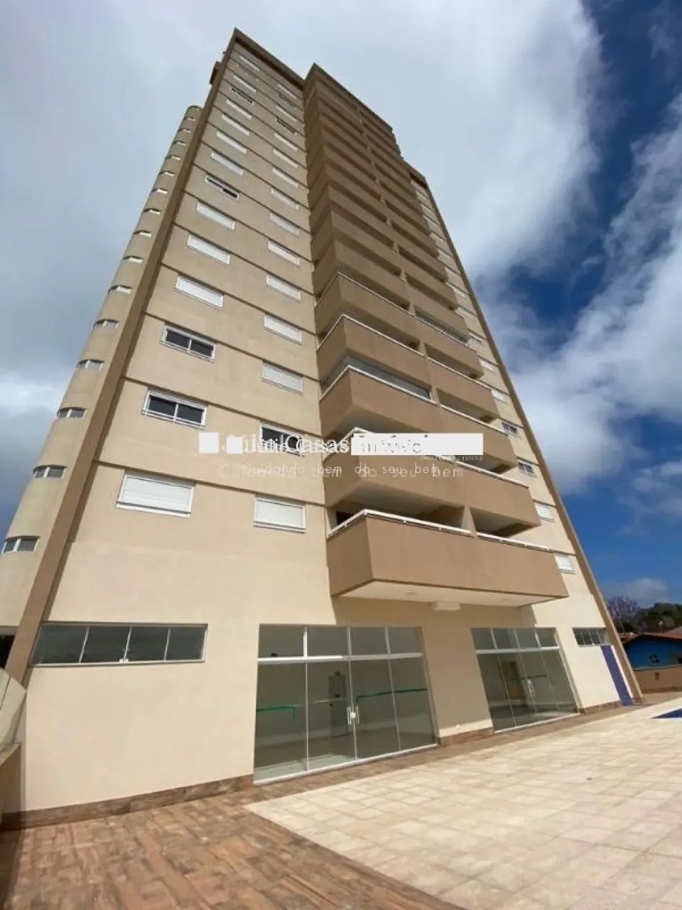 Amplo Apartamento no centro de Piedade - Foto 2