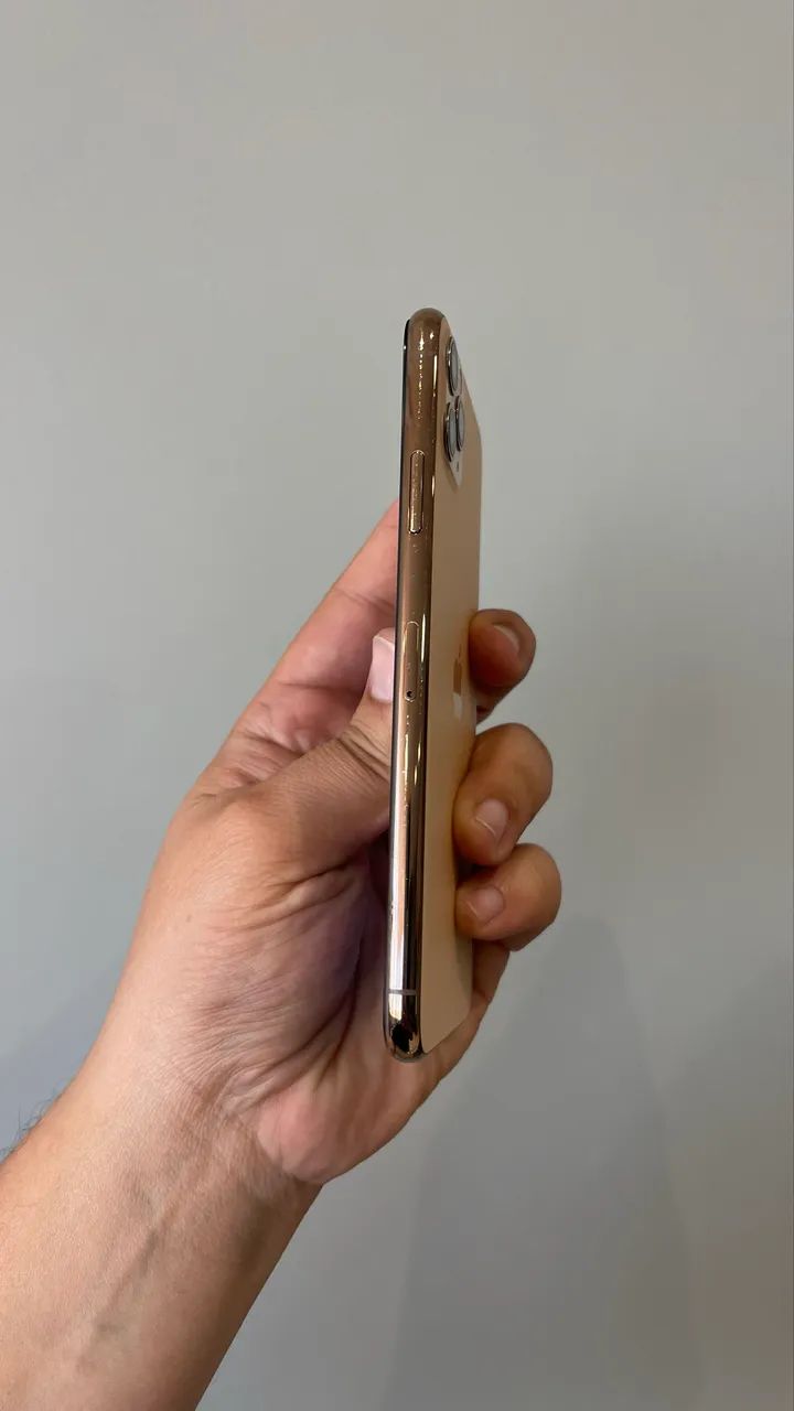 iPhone 11 Pro Max 256GB Dourado  - Foto 3