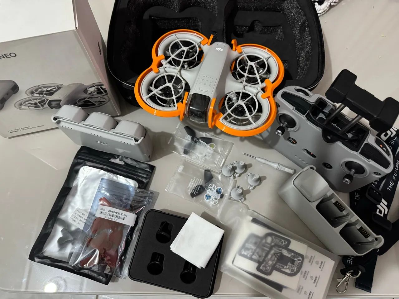 Drone Dji Neo completo com 4 baterias 