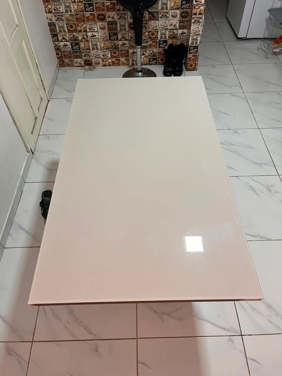 Vendo mesa sem cadeiras - Foto 4