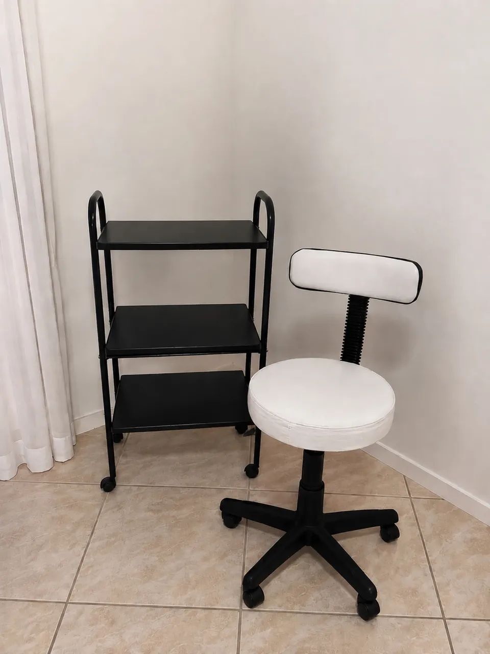 Mocho e carrinho auxiliar