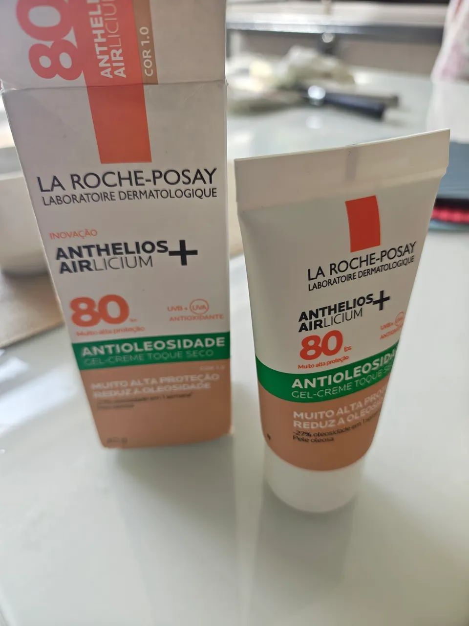 Protetor de Facial com cor La-Roche - Foto 4