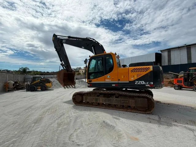  ESCAVADEIRA HYUNDAI 220 2021 - Foto 4