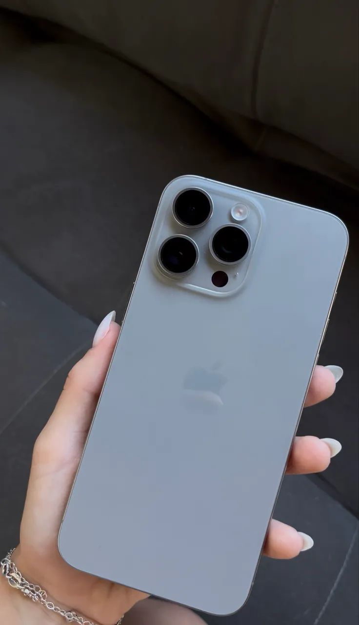 iPhone 15 Pro Max Natural Titanium 本体 iPhone 15 Pro Max 256GB Natural Titanium | KaBuM!