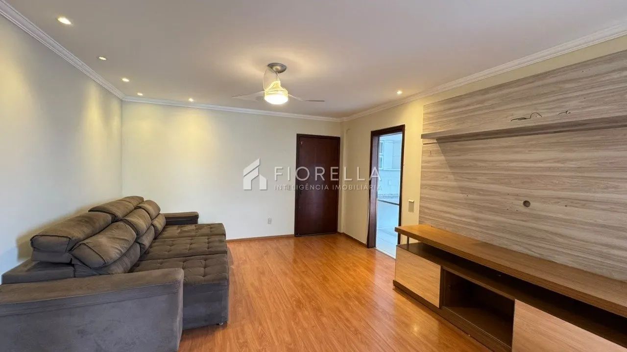 Apartamento 04 dormitórios no bairro Coqueiros, Florianópolis/SC.