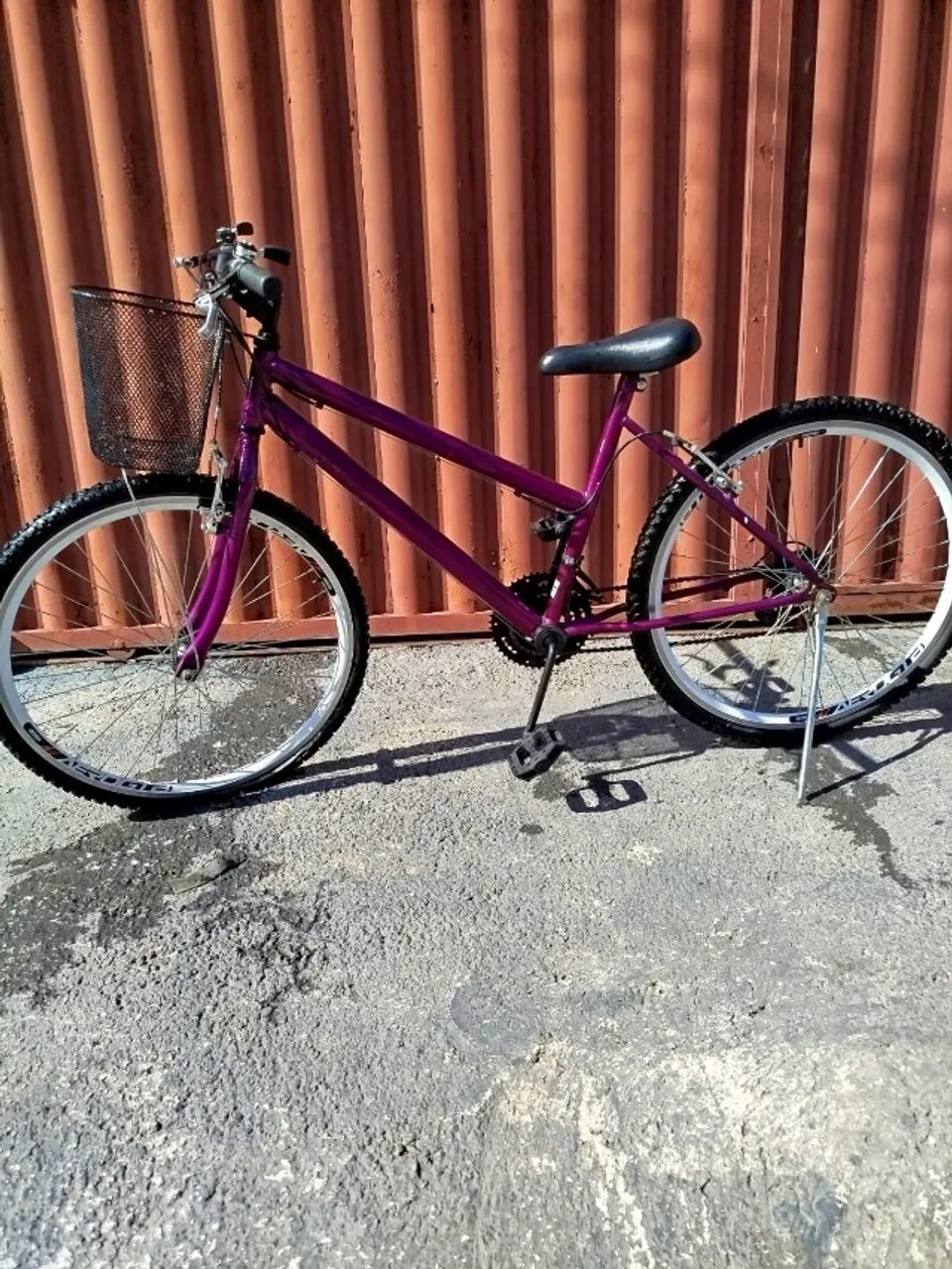Bicicleta aro26 roxa 