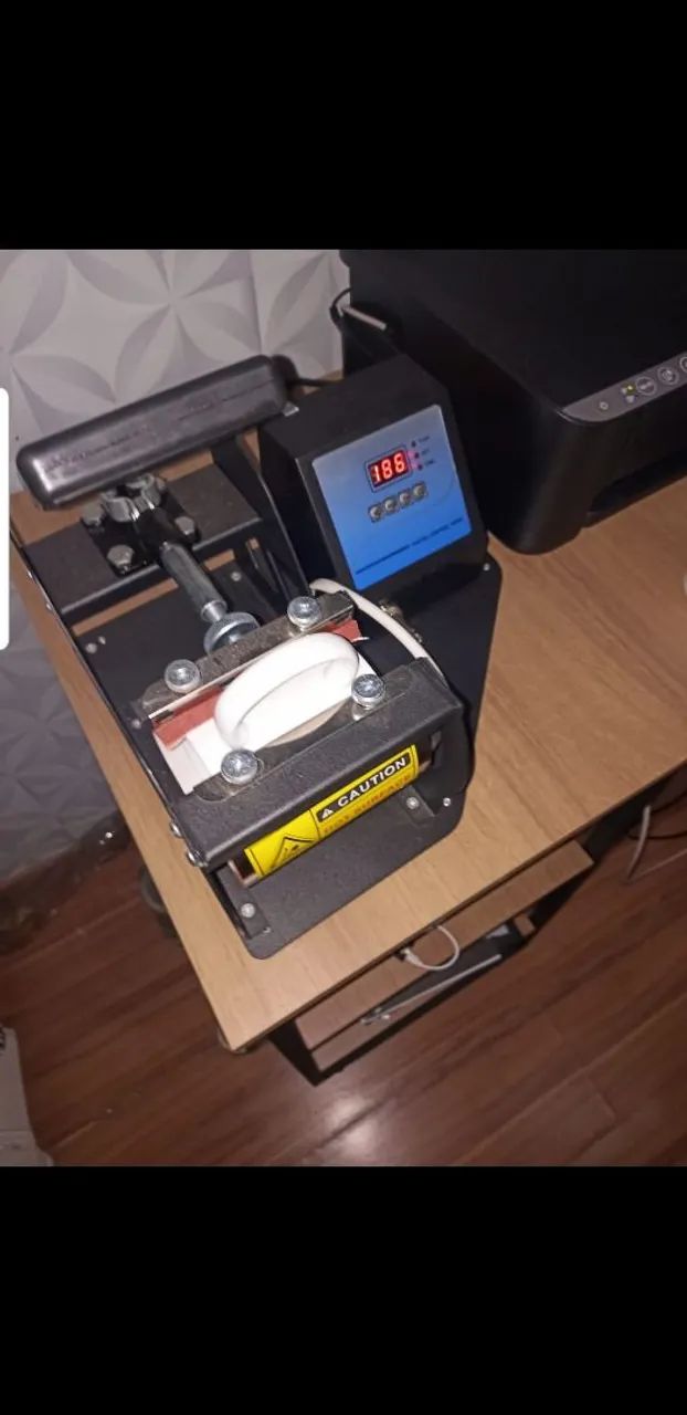 Máquina de caneca  e impressora 404871844998696961