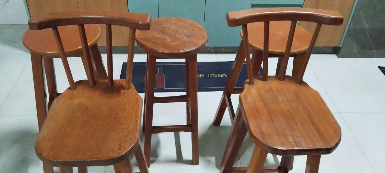 Banquetas de madeira  - Foto 4
