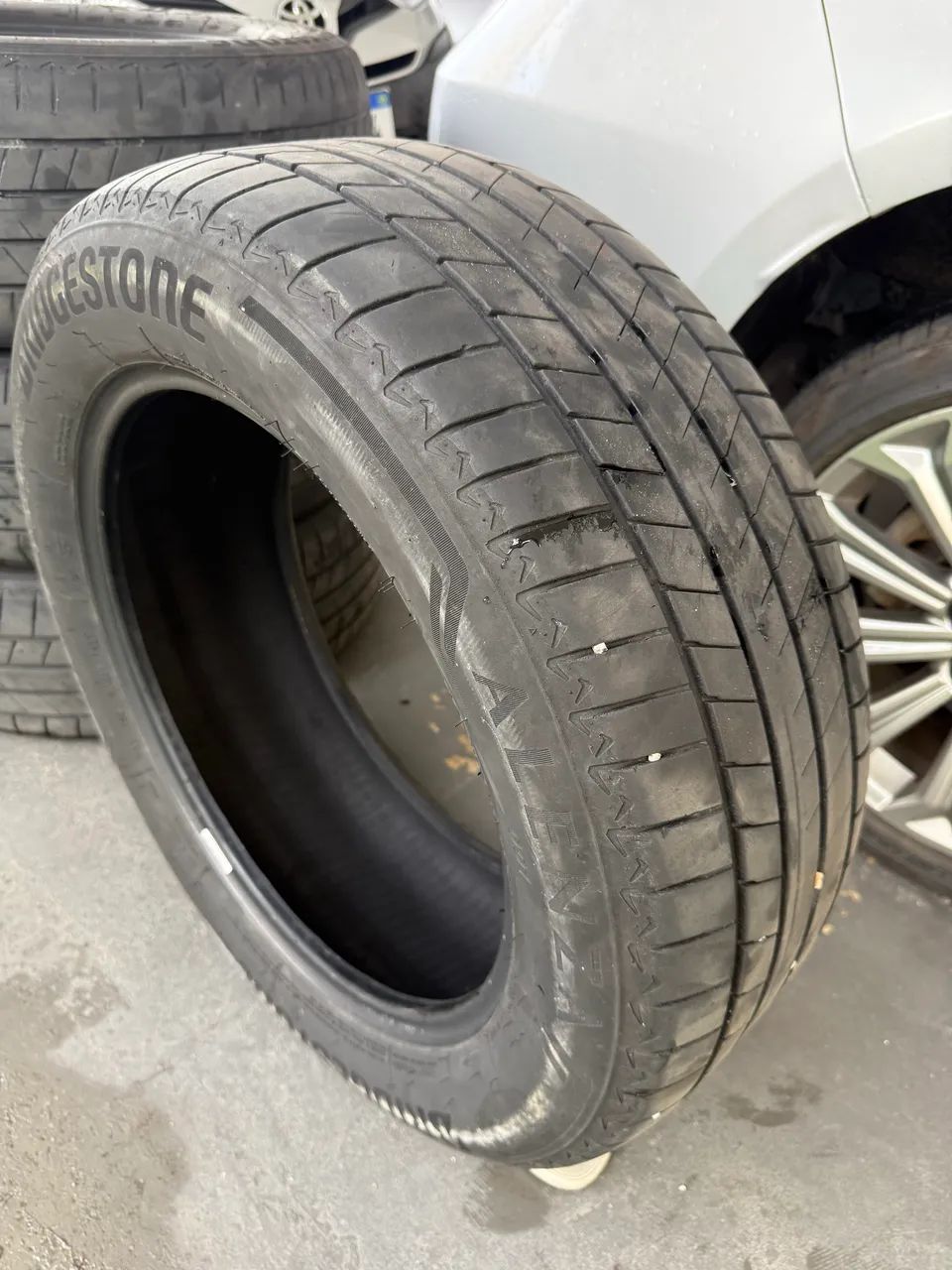 PNEUS BRIDGESTONE ALENZA  - Foto 2