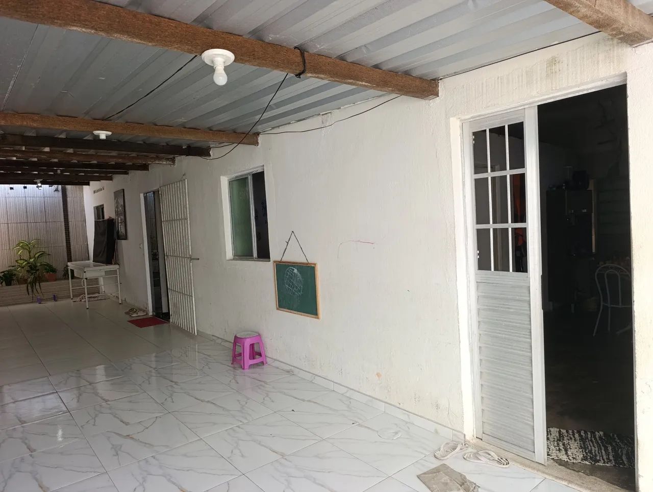 Terreno com 3 casas dentro 