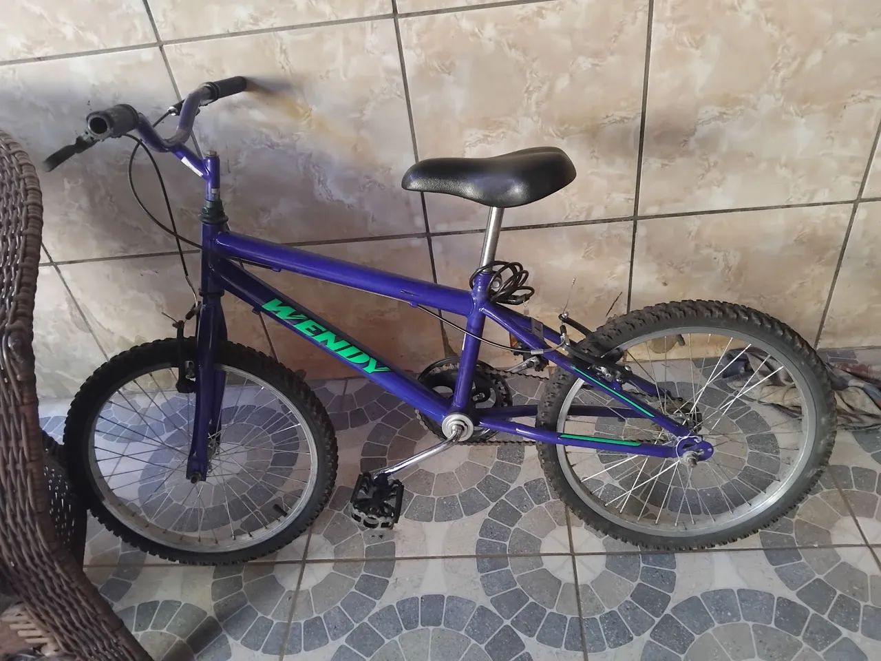 Bicicleta infantil aro 20 - Foto 2
