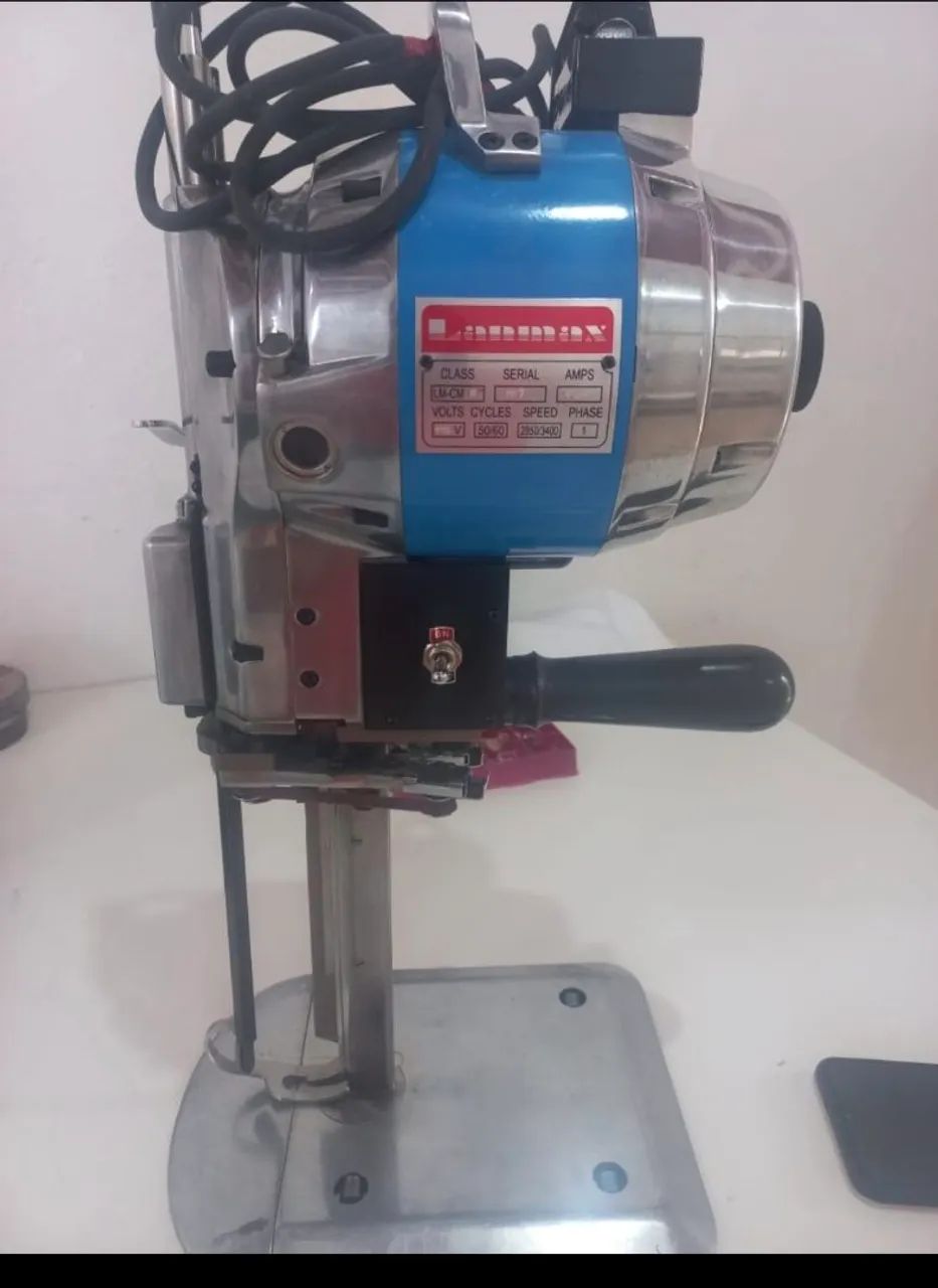 Maquina  corte  malha