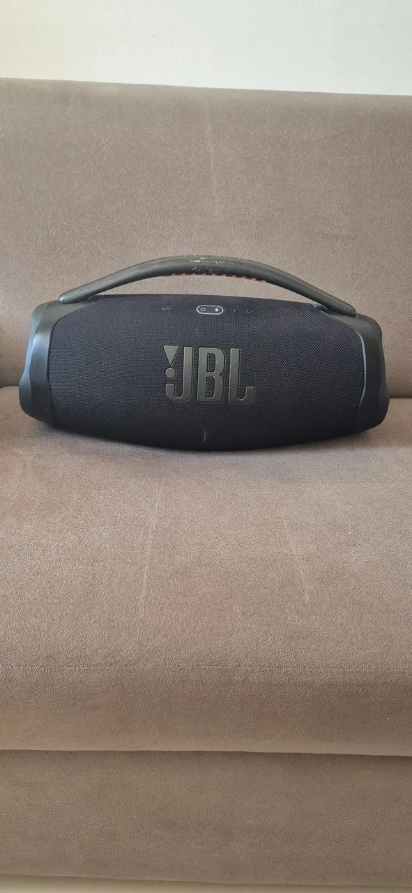 vendo cx de som semi nova valor 1500 com urgência 