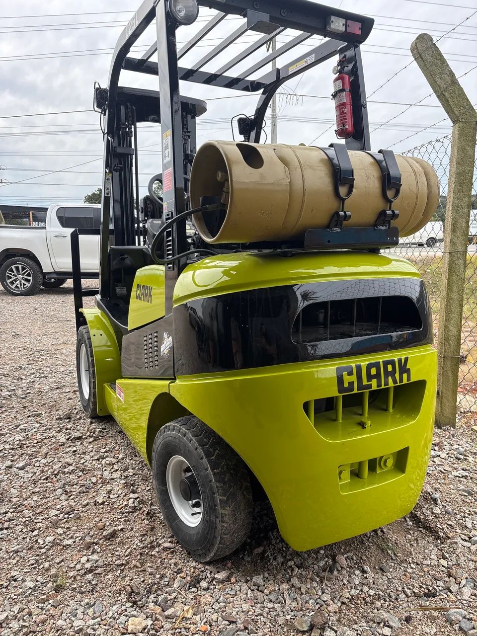 Empilhadeira clark - Foto 5